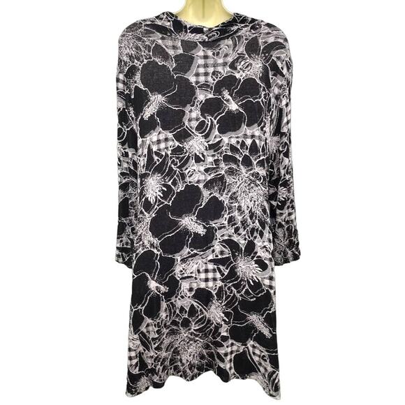 Tianello 3/4 Sleeve Tunic with Snakebite Hem, Black/White, Size L - Picture 2 of 5
